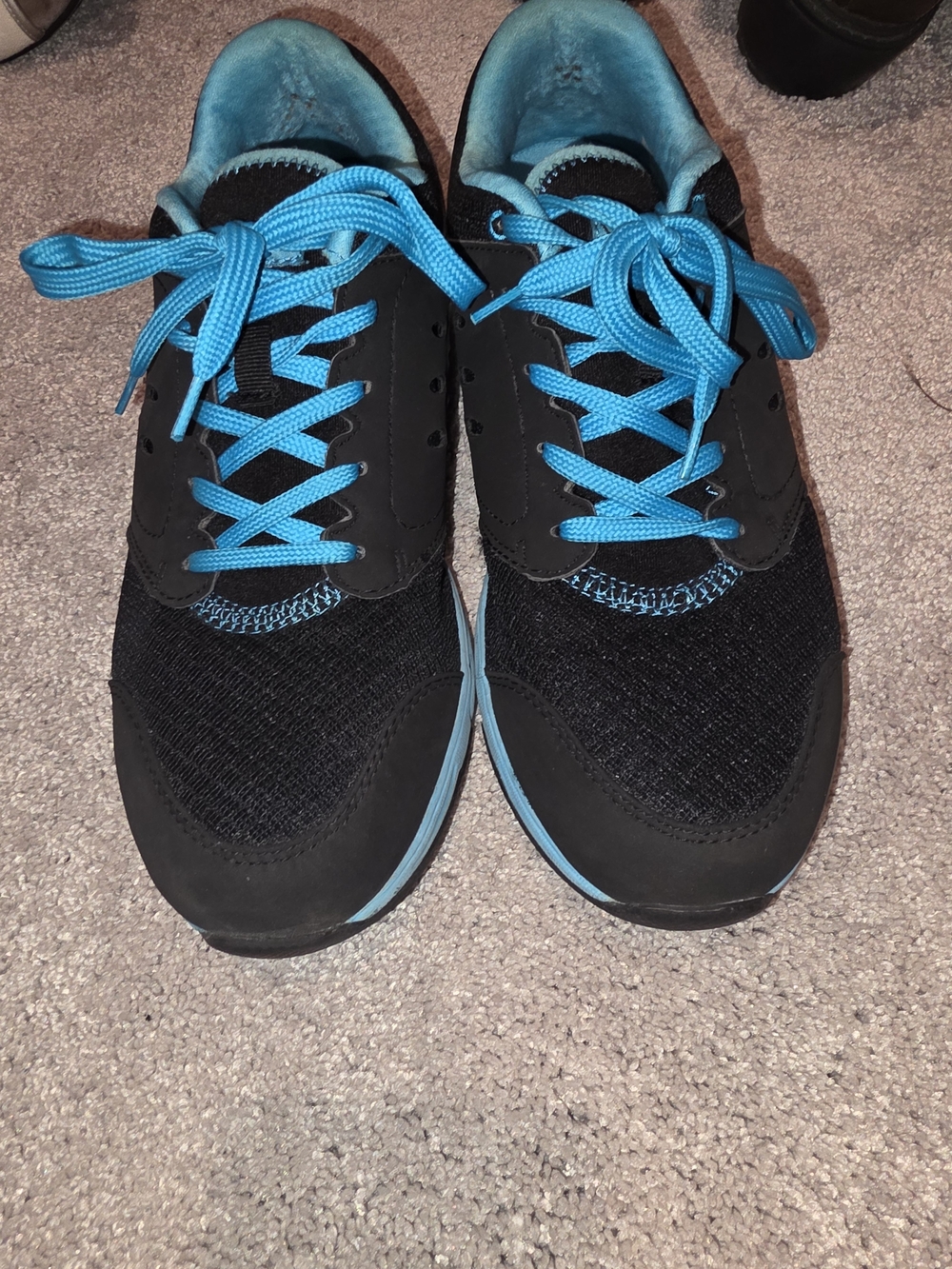 Vionic Black and Blue Women's Sneakers